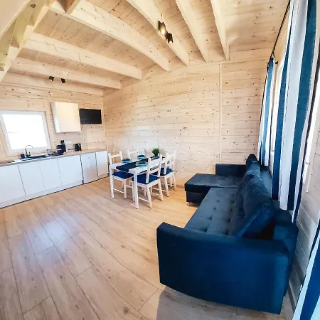 Scandinavia 度假居 *